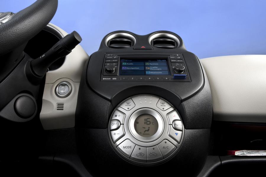  Nissan Micra 2010 года  (фото 15 из 70)